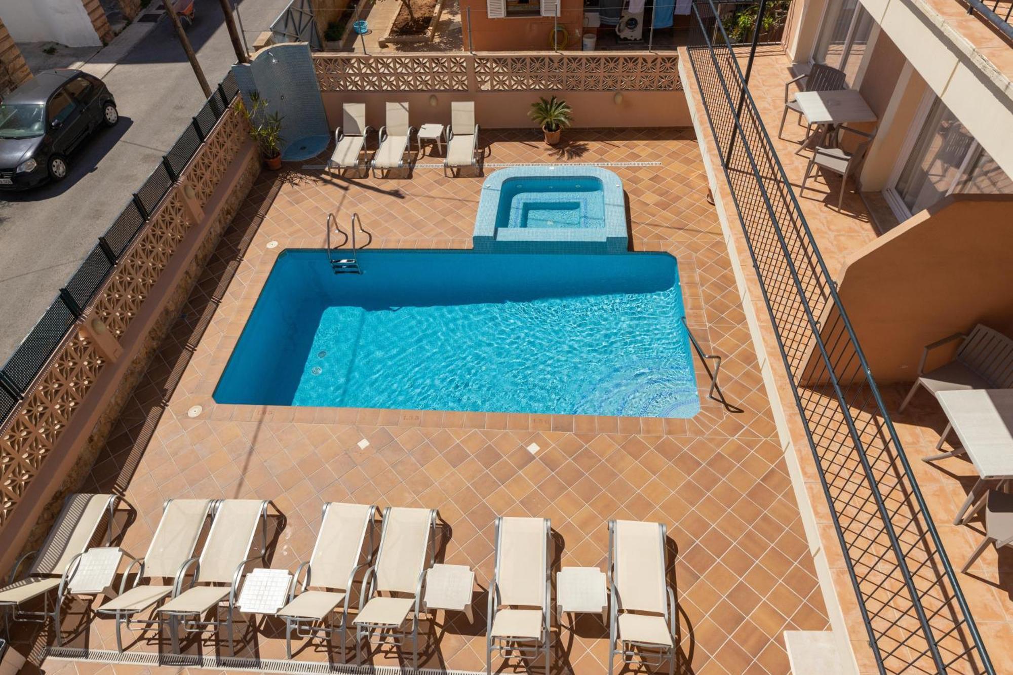 Martinez Apartments Palmanova Exterior foto