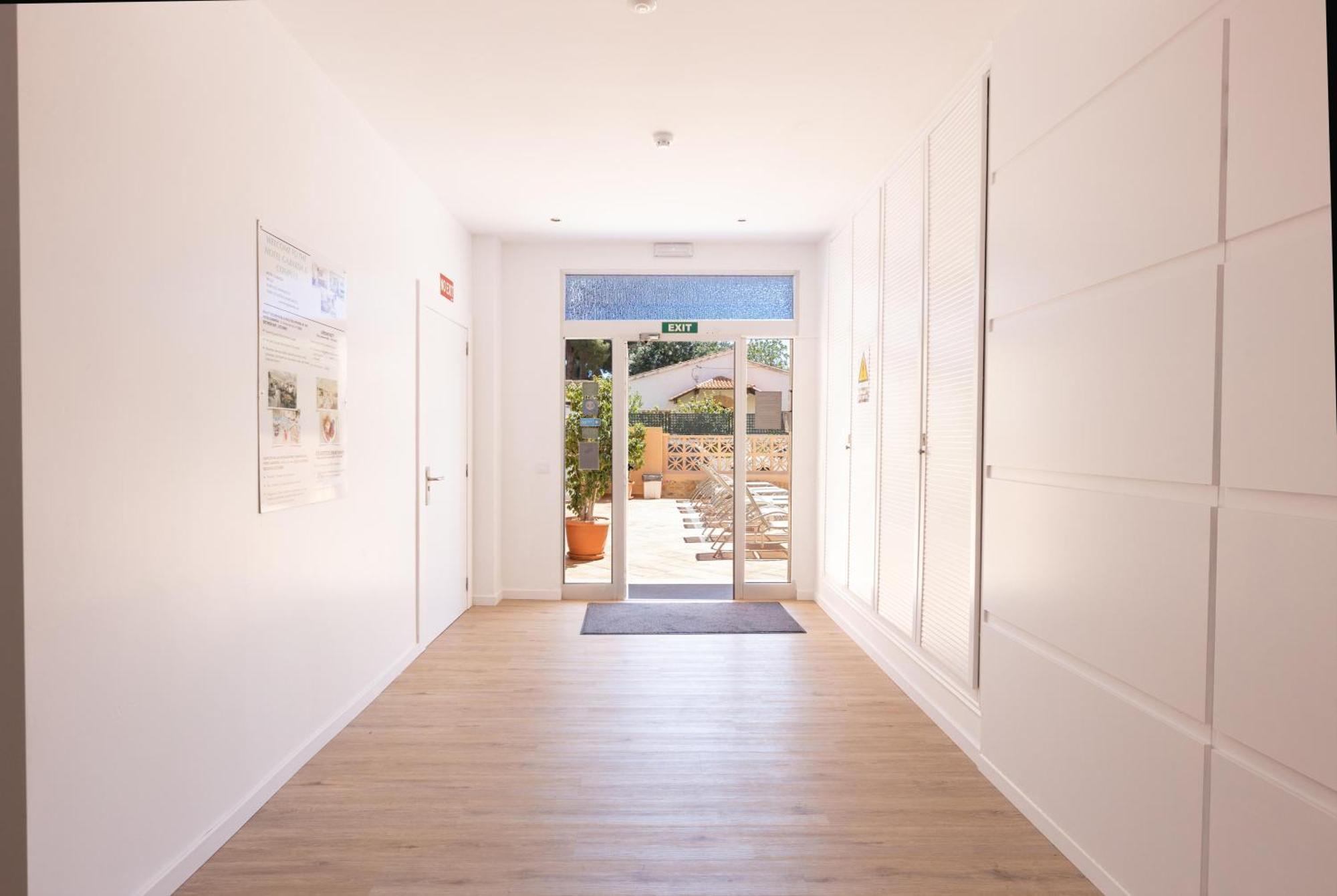 Martinez Apartments Palmanova Exterior foto