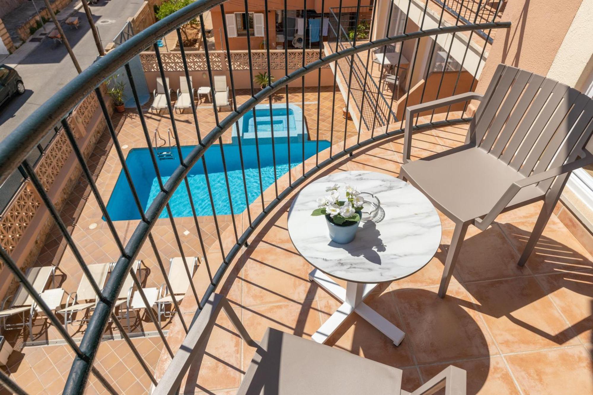 Martinez Apartments Palmanova Exterior foto