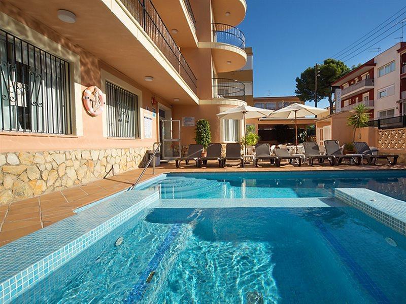 Martinez Apartments Palmanova Exterior foto