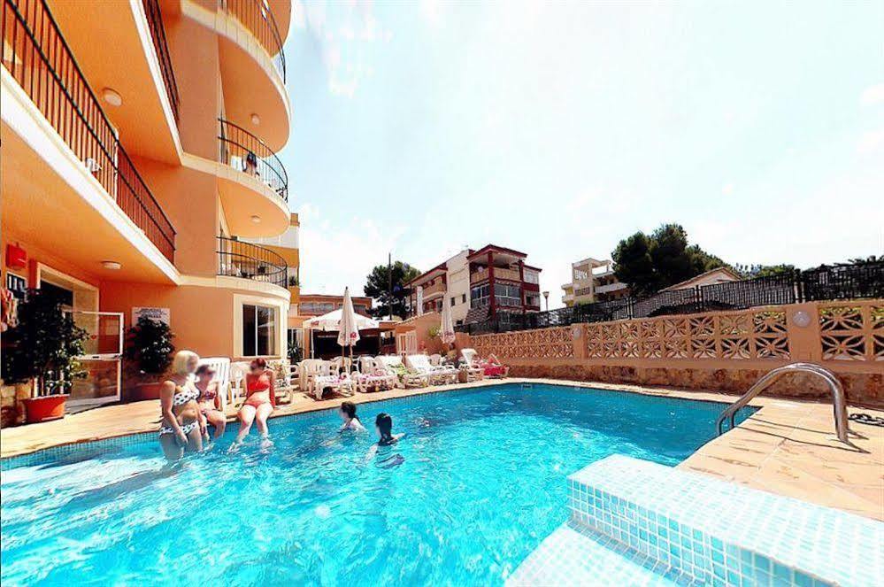 Martinez Apartments Palmanova Exterior foto